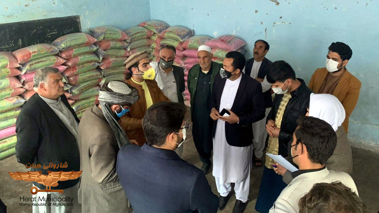 Establishment of a food bank and evacuation centers for patients with covid19 in schools in the 15 urban areas of Herat