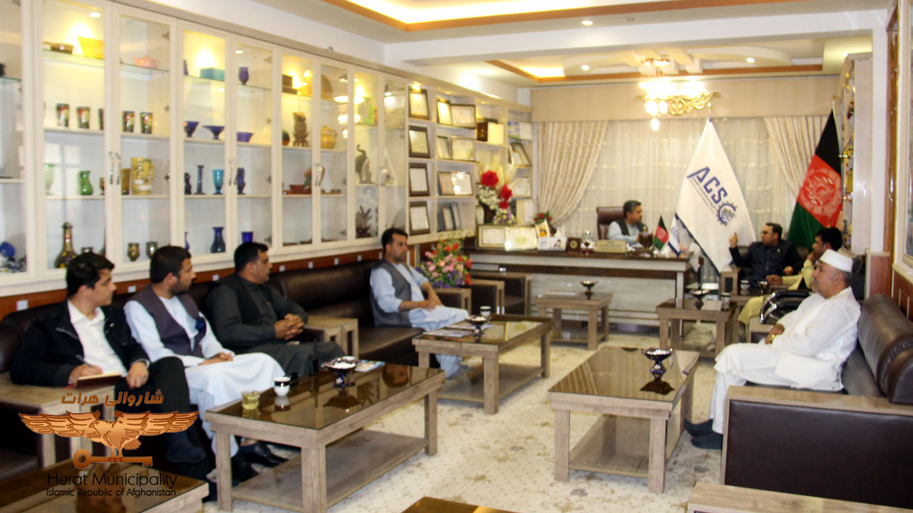 Herat Mayor's joint meeting with the chairman of the Chamber of Trade Unions and the province's craftsmen