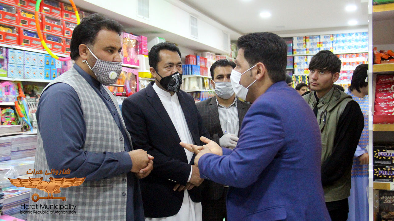 Blocking numbers of shops, butchers and bakeries in different parts of the city due to hoarding and non-compliance