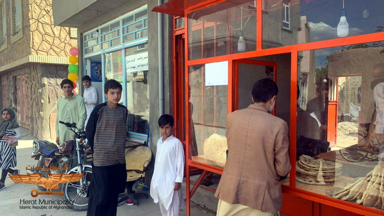 514 news outlets across the city distributed bread to more than 61,000 deserving families