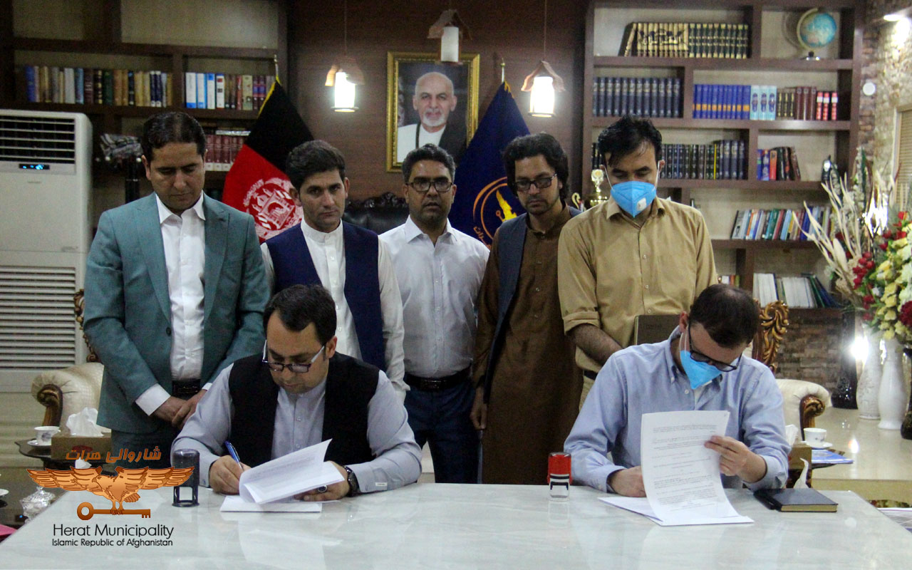Memorandum of Understanding on Recruitment in the Cleaning and Greening Wards of the Municipal Office was signed by the Mayor of Herat and the President of the Danish Refugee Association