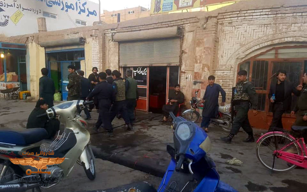 The process of clearing the roadblocks of Mehri Heravi, Eidgah and Behzad high schools by the Urban Order Commission