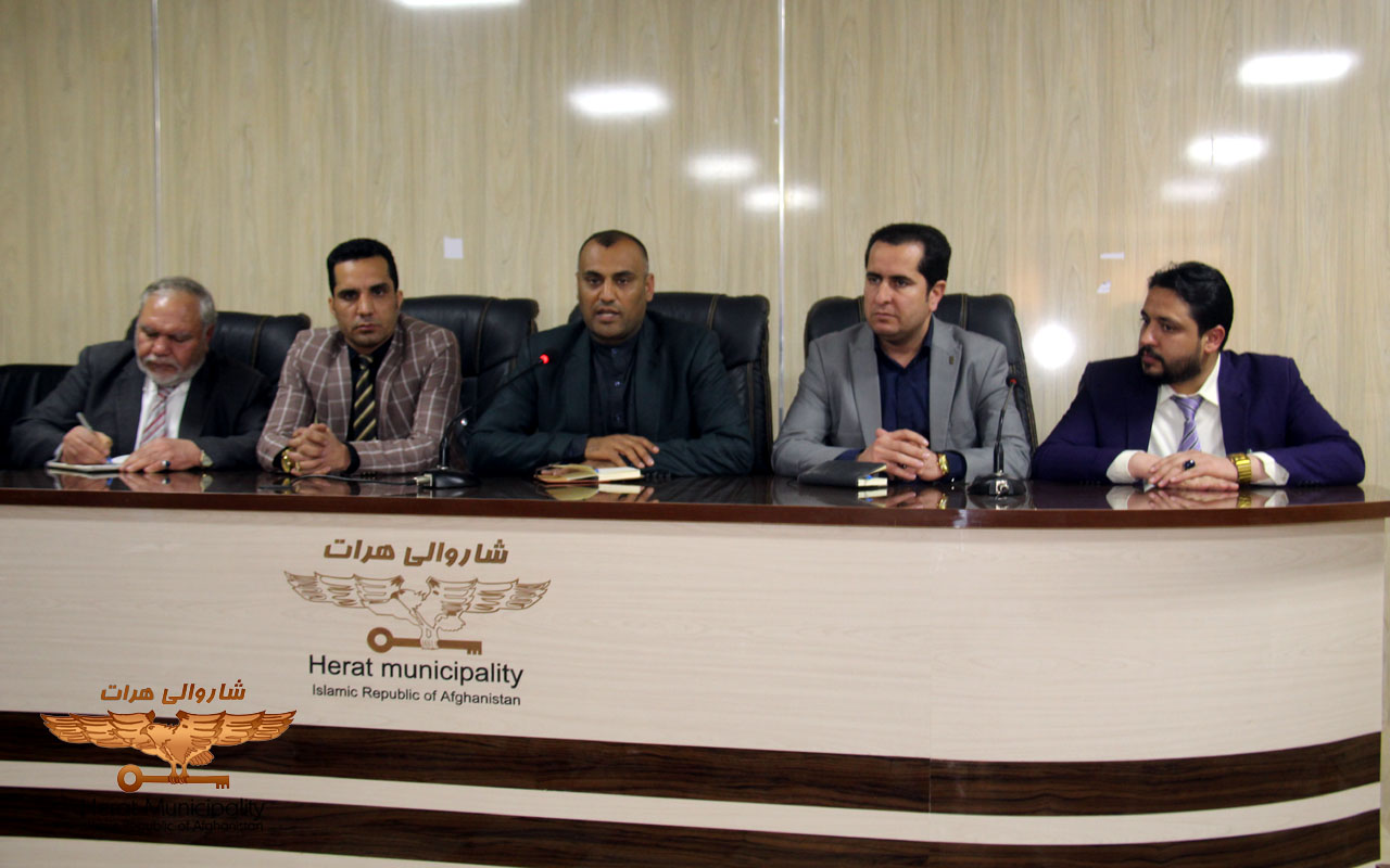Deputy of Herat Municipality: We will go along with the Chamber of Guilds and Tradesmen to regulate the merchants