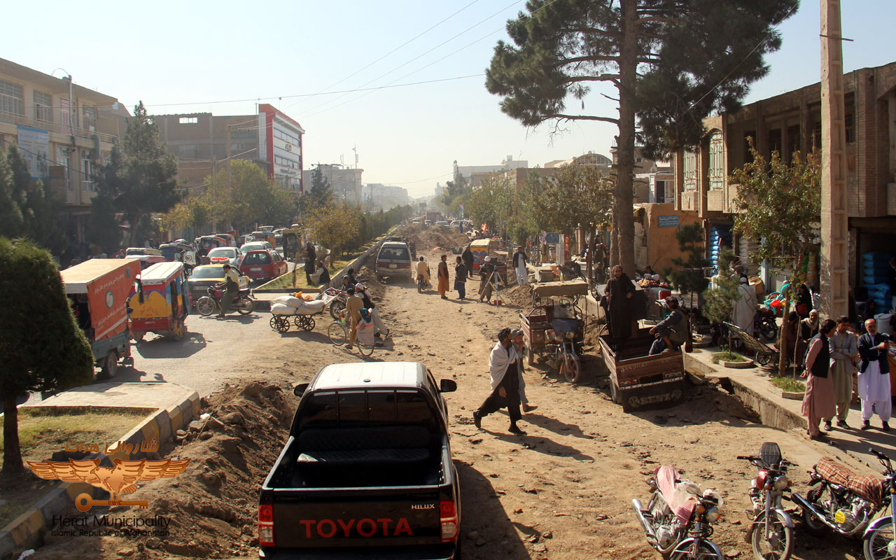 Inauguration of Spin Hadi to Darb Khosh asphalt project by Herat Mayor