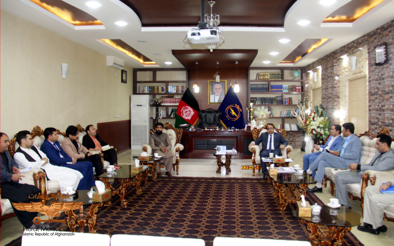 Herat Municipality Administrative Council: "Booths on the north and south roads of the Grand Mosque will be collected if there is no contract"