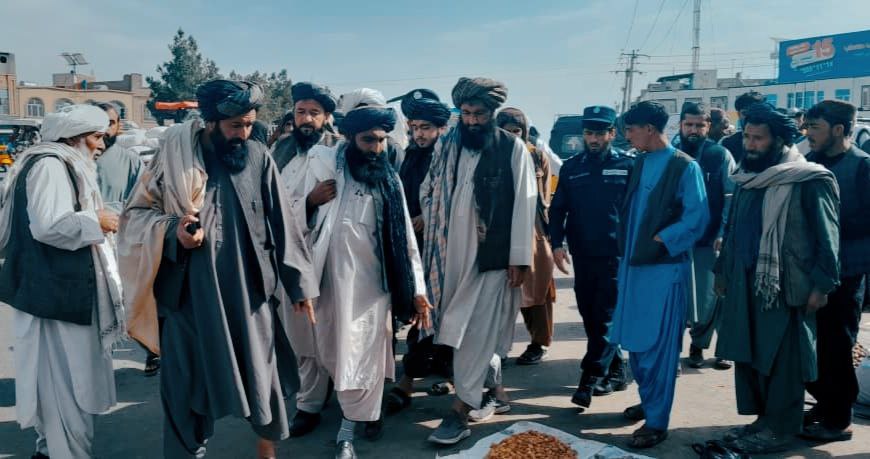 کنترول و بررسی بازار توسط کمیسیون نظم و توسعه شهری.