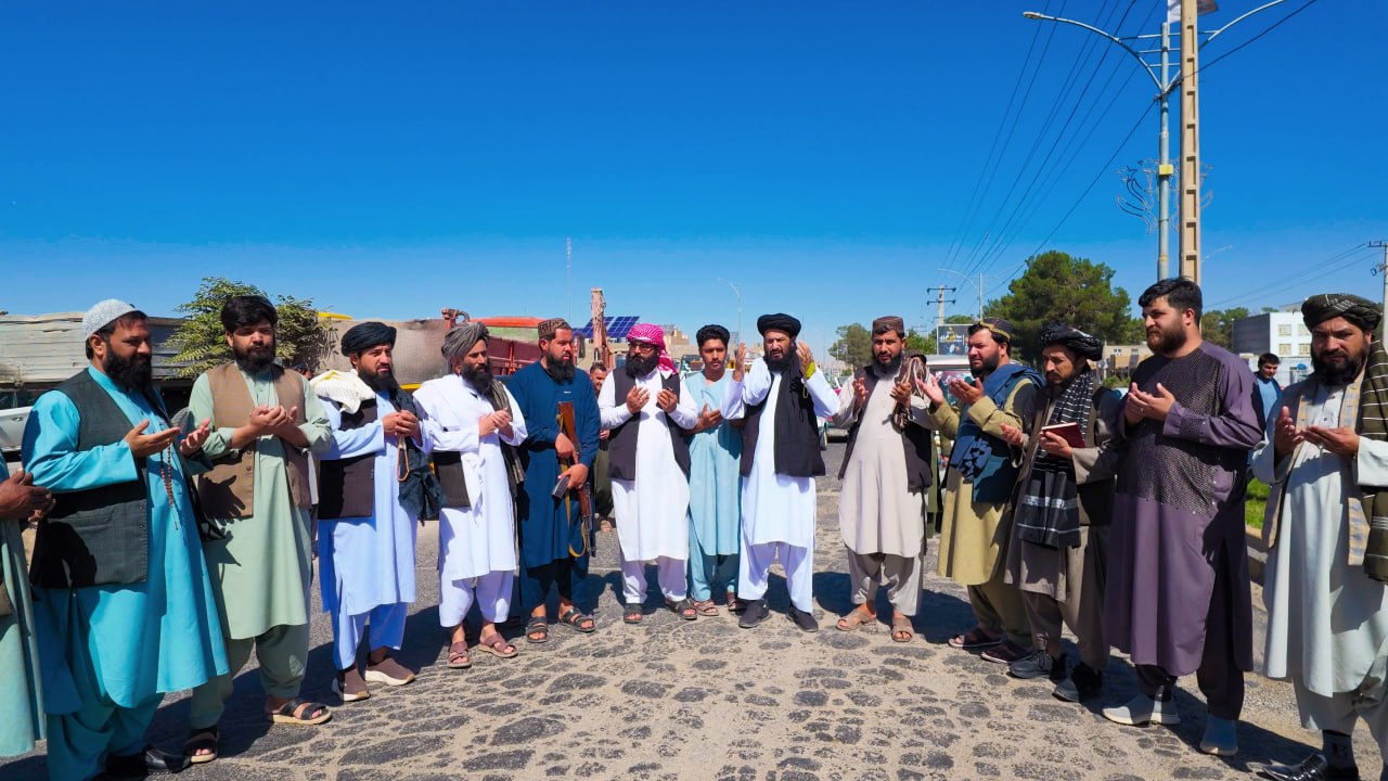 Opening and Commencement of the Asphalt Paving and Road Subgrade Project on the Western Lane from Karabad Bridge to Baharistan Cemetery on Imam Bukhari (RA) Highway, with a Cost of Approximately AFN 29 Million from the Development Budget of Herat Municipa